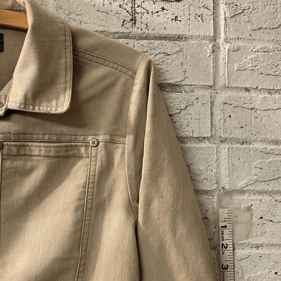 NEW Woolrich Women’s Small Beige Button Denim Trucker Jean Jacket Small - Picture 4 of 11